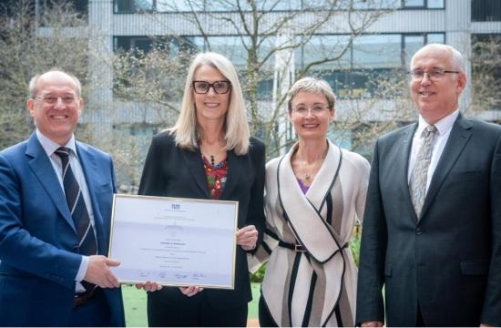 Presentation of the certificate for the Manchot Research Professorship for the year 2023.
